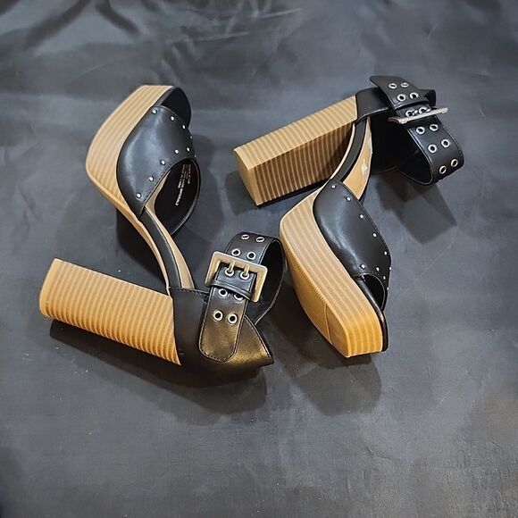 BRAND NEW REPORT PETUNIA  BLOCK-HEEL OPEN  SQUARE TOE STUDDED SANDAL - Picture 6 of 14